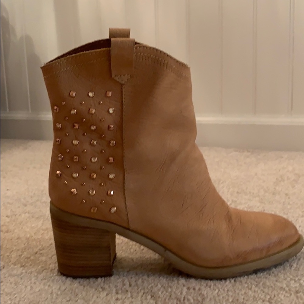 Boutique9 Boots only worn once
